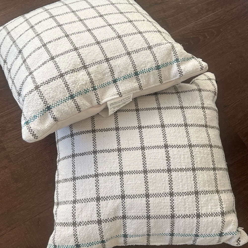 Throw Pillows Set of 2